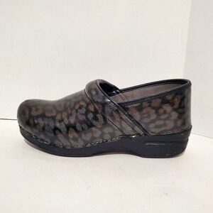 Dansko XP | Women's Iridescent Leopard Comfort Nursing Clogs | sz 41 US‎ 10.5-11